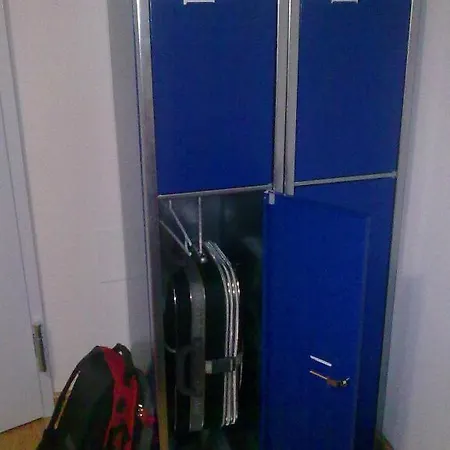 Hostal Juvenil Pascuales *